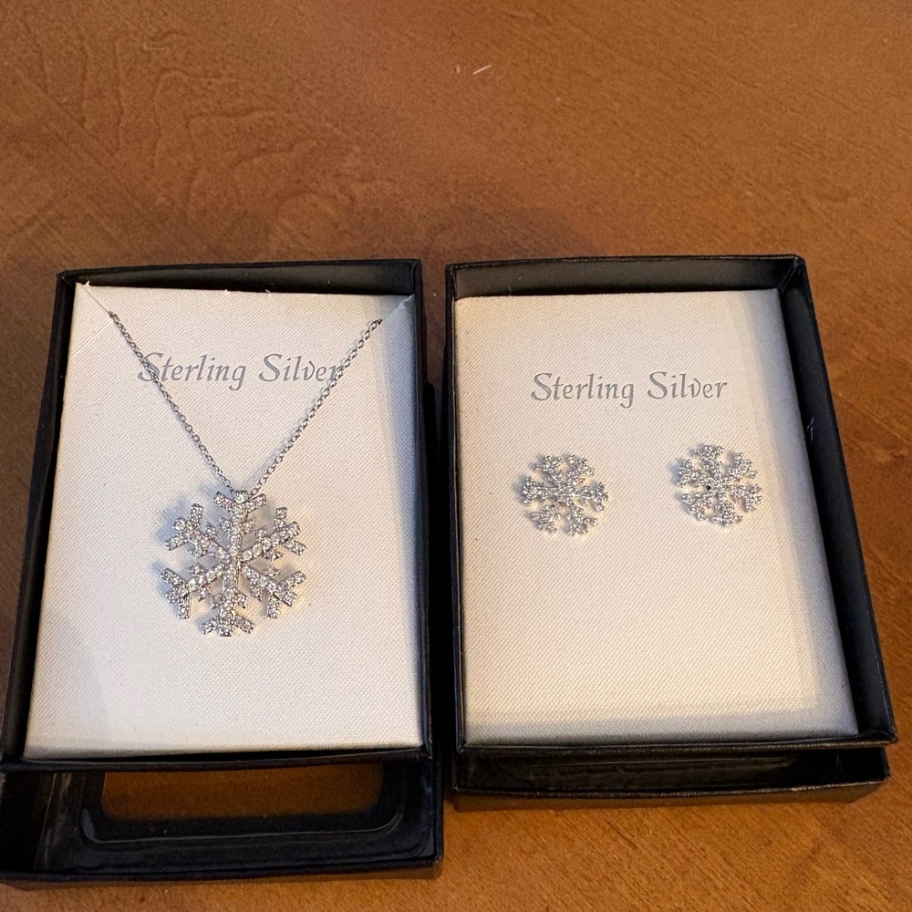 Snowflake Necklace and Earring Set
